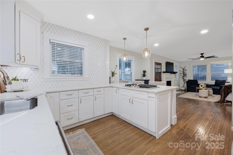 Property image 3 of 1751 Merriman Avenue in Wilmore, Charlotte, NC 28203