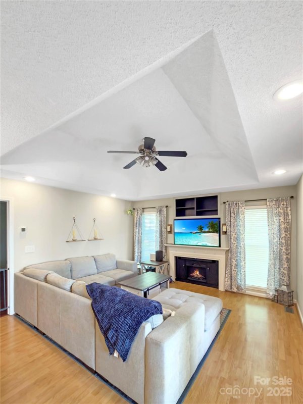 Property image 2 of 1543 Cambridge Heights Place in Cambridge Commons, Concord, NC 28027