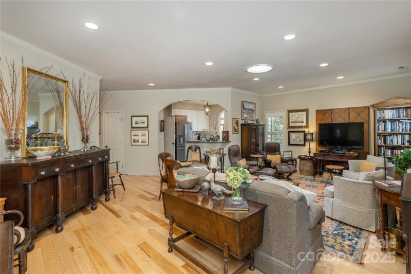 Property image 4 of 311 Cambridge Drive in Deerlake Village, Brevard, NC 28712