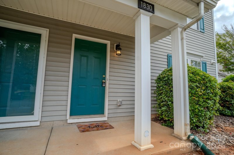 Property image 2 of 1830 Butterfly Lane in Meadowhill, Charlotte, NC 28269