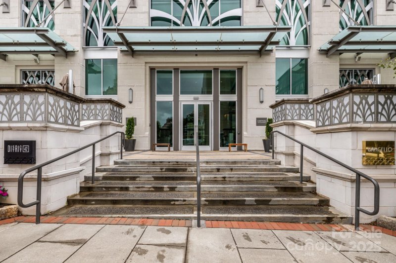 Property image 2 of 7 Patton Avenue in Asheville Arras Residence, Asheville, NC 28801