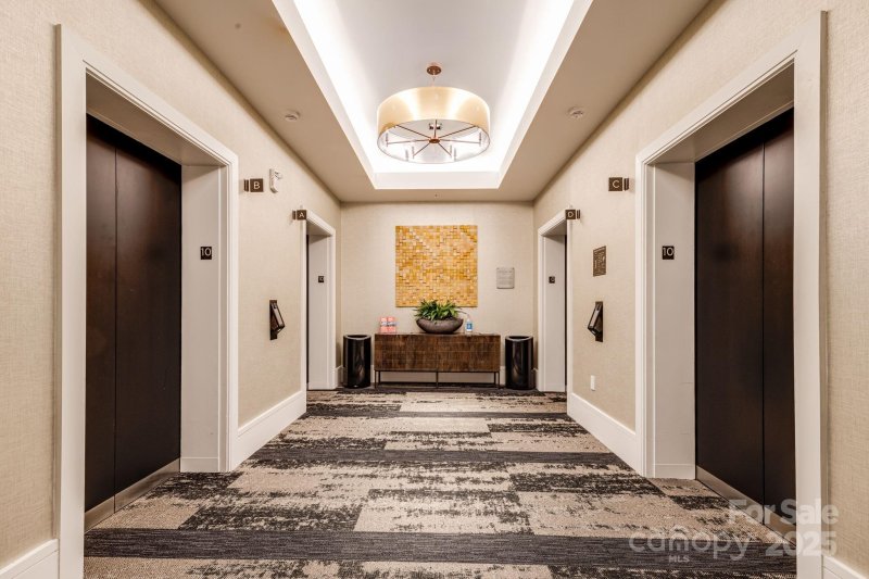 Property image 3 of 7 Patton Avenue in Asheville Arras Residence, Asheville, NC 28801