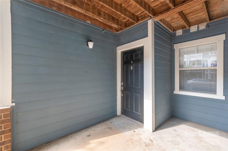 Property image 3 of 415 Mather Green Avenue in Olmsted Park, Charlotte, NC 28203