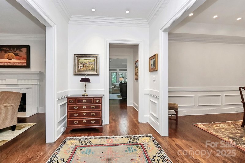 Property image 5 of 6706 Honors Court in Quail Hollow, Charlotte, NC 28210