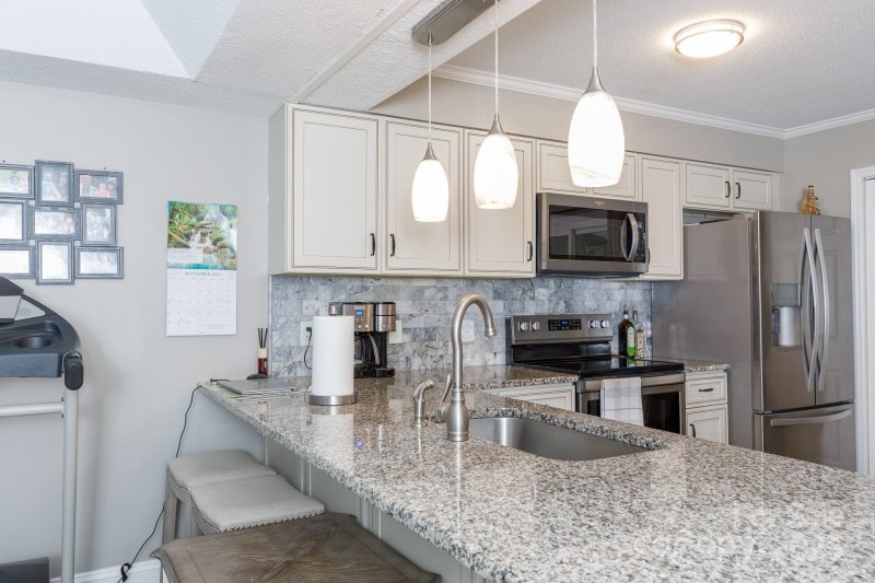 Property image 4 of 103 Mary Louise Court in Ashebrook Villas, Fort Mill, SC 29715