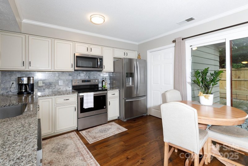 Property image 5 of 103 Mary Louise Court in Ashebrook Villas, Fort Mill, SC 29715