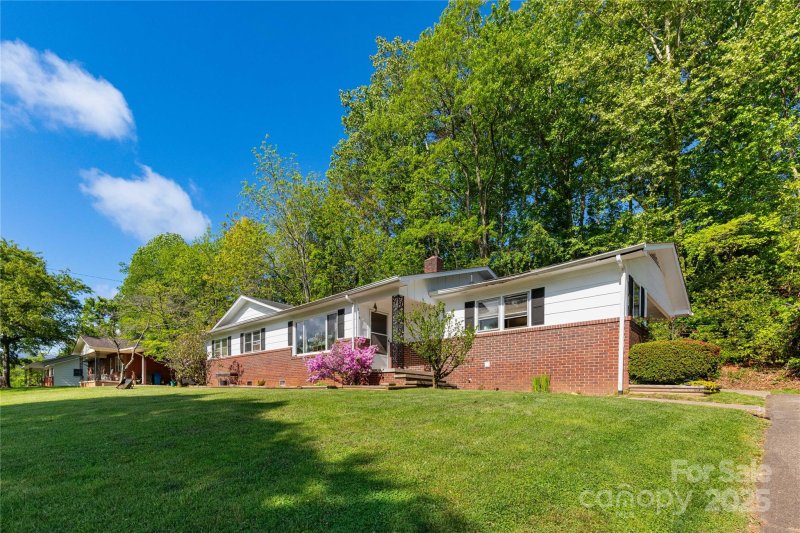 Property image 2 of 158 Morning Drive in Morning Hills, Waynesville, NC 28786