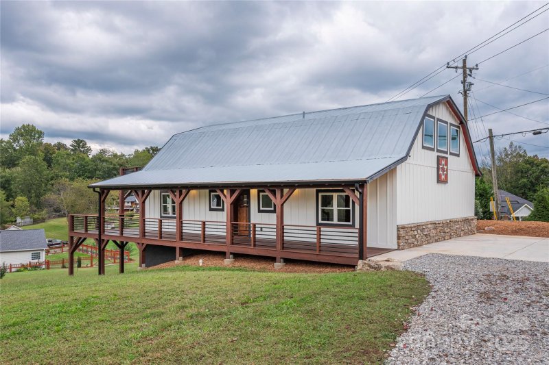 Willowbrook, Asheville community