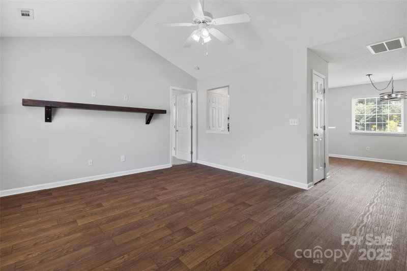 Property image 5 of 1944 Bristol Parkway in Bristol Park, Rock Hill, SC 29732