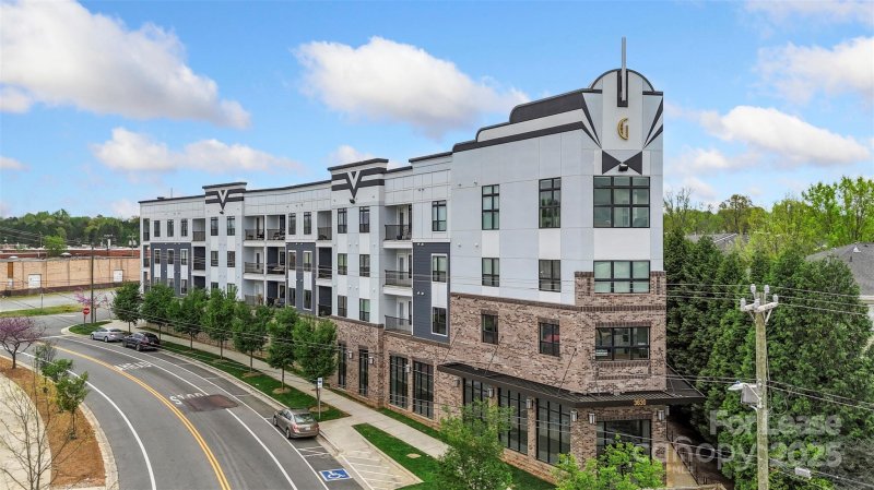 3630 N Davidson Street