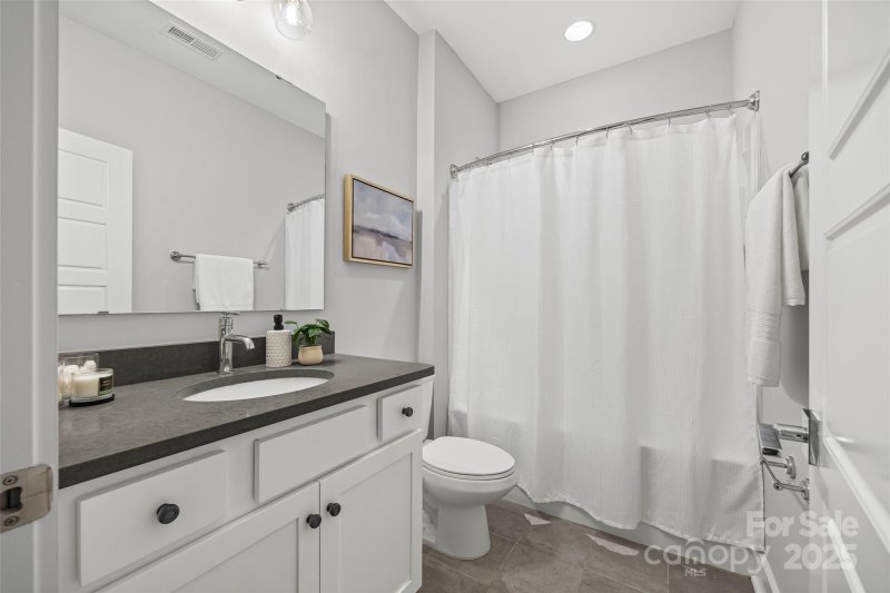 Property image 4 of 1162 E 36th Street in The Arts District, Charlotte, NC 28205