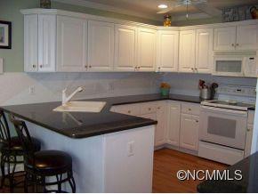 Property image 4 at 4 Creekside Way, Asheville, NC 28804