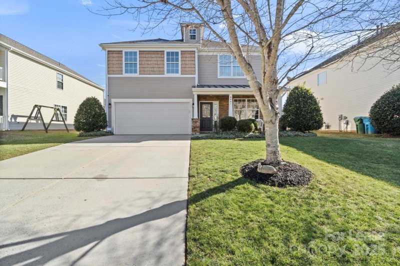 Property image 2 of 6641 Thistle Down Drive in Canterfield Estates, Harrisburg, NC 28075