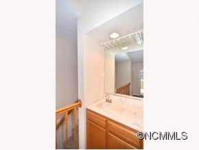 125 Beaver Ridge Road