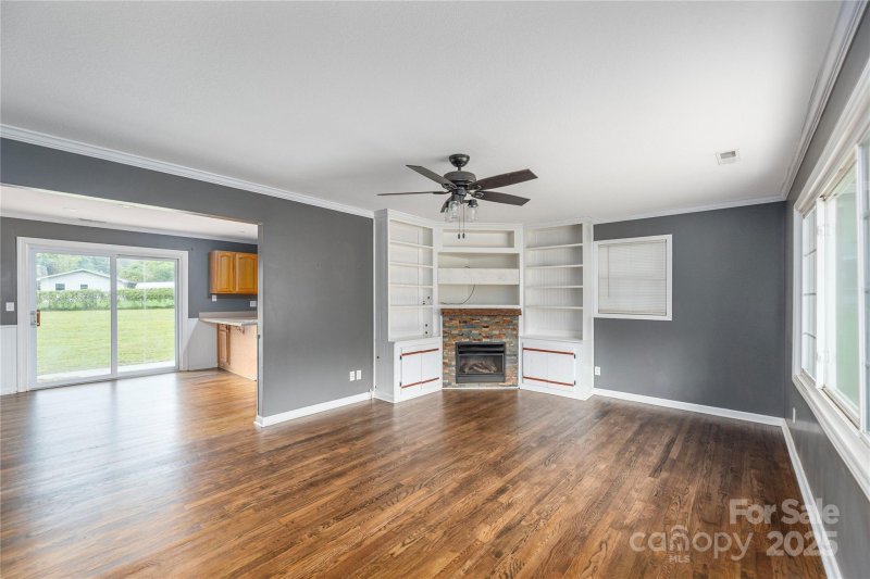 Property image 5 of 205 Jeff Street in Spot Farm, Hendersonville, NC 28739