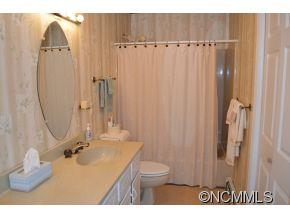 Property image 2 at 24 Camelot Dr, Clyde, NC 28721