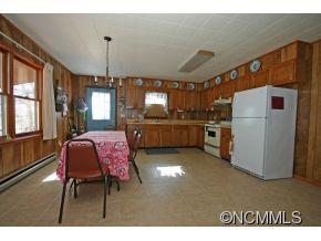 Property image 4 at 162 Still Pond Dr, Clyde, NC 28721