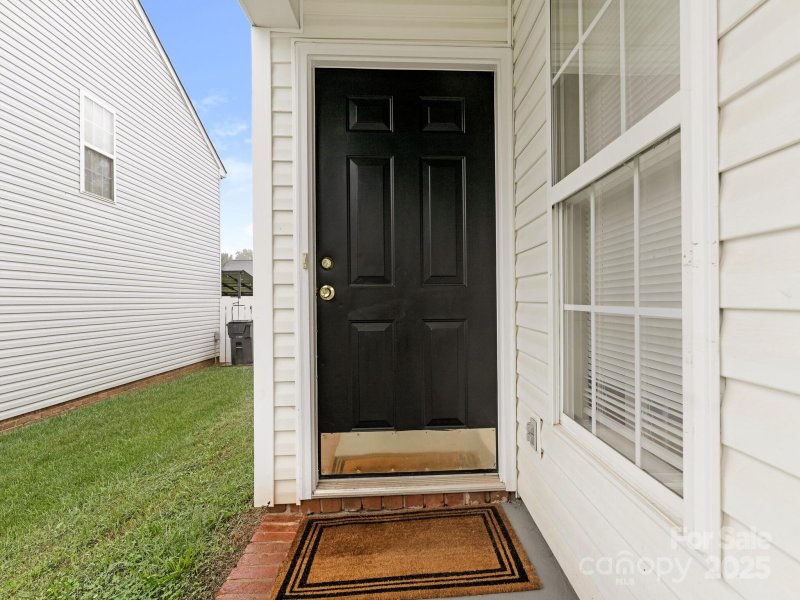 Property image 2 of 3231 Richway Court in Griers Grove, Charlotte, NC 28216