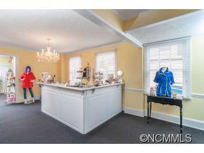 Property image 4 at 7 All Souls Crescent, Asheville, NC 28803