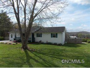 Property image 3 at 17 Hunters Field Lane, Mills River, NC 28759