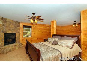 Property image 5 at 505 Howland Road, Asheville, NC 28804