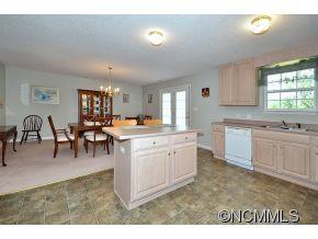 Property image 2 at 22 Moriah Lane, Asheville, NC 28803