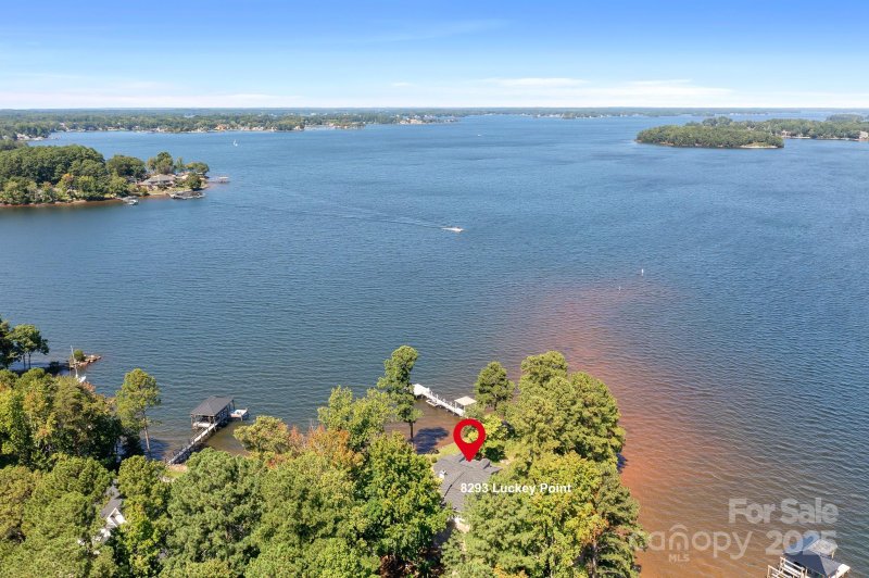 Property image 2 of 8293 Luckey Point Road in Luckey Point, Denver, NC 28037