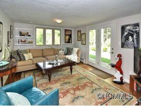 6 Mountainbrook Road