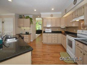 Property image 5 at 18 Tall Pines Road, Hendersonville, NC 28739