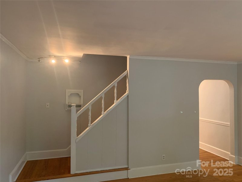 Property image 4 of 2103 Queens Road in Myers Park, Charlotte, NC 28207