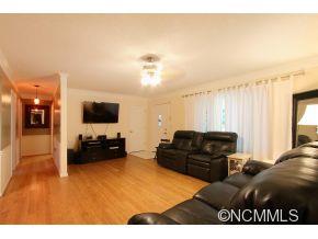 Property image 3 at 191 Ravenwood Lane, Horse Shoe, NC 28742