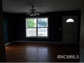 Property image 2 at 125 Goodview Dr, Hendersonville, NC 28792