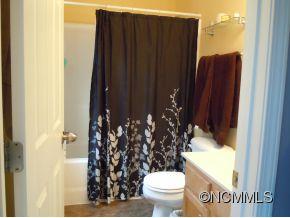 Property image 4 at 285 London Road, Asheville, NC 28803