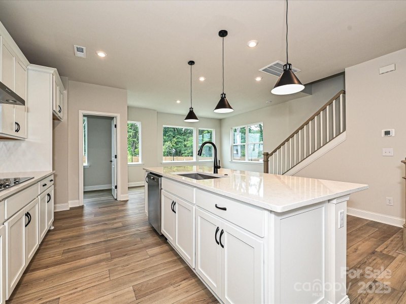 Property image 5 of 8034 Cedarsmith Court in Archer Row, Charlotte, NC 28217