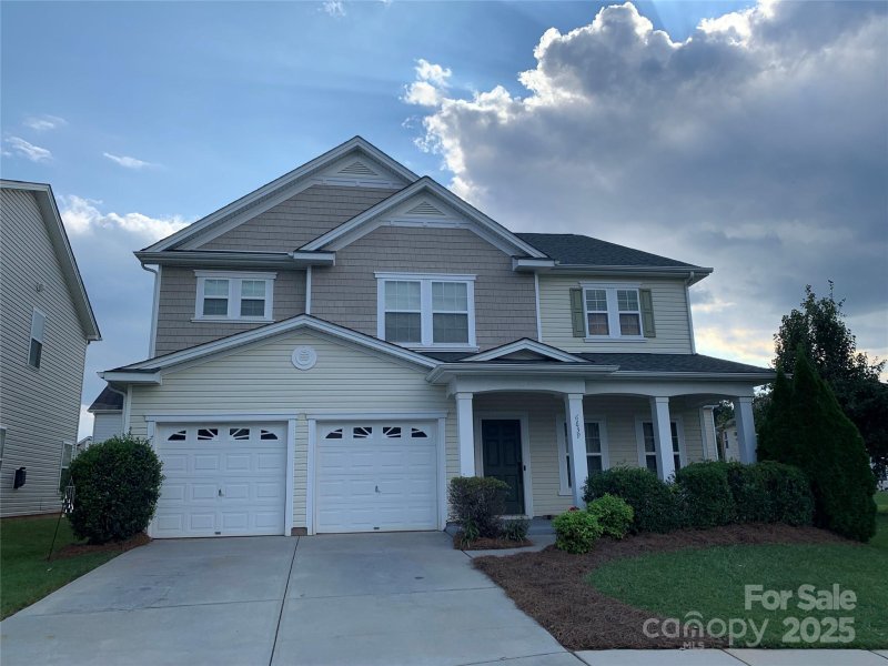 Prosperity Ridge, Charlotte Community