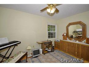 Property image 2 at 1 Brookcliff Drive, Asheville, NC 28804