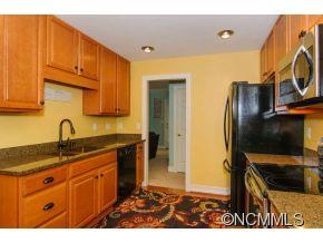 Property image 3 at 29 Chunns View Drive, Asheville, NC 28805