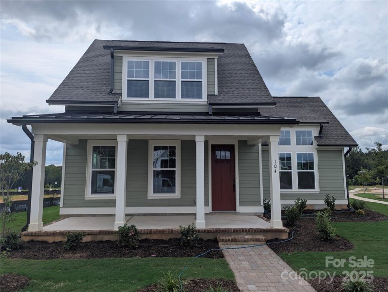 104 Macland Lane