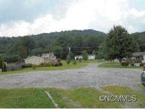 Property image 2 at 10 Gossamer Lane, Swannanoa, NC 28778