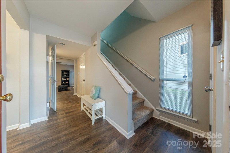 Property image 3 of 1025 Sardis Cove Drive in Sardis Cove, Charlotte, NC 28270