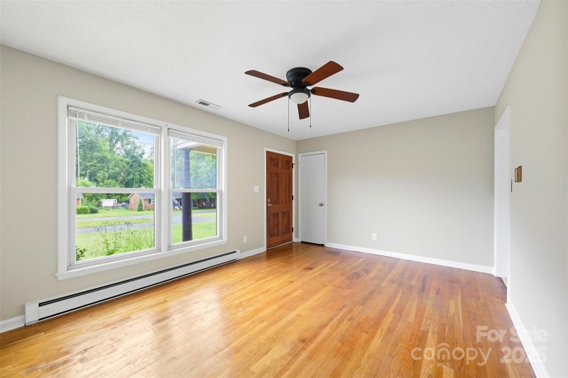 Property image 4 of 106 Fairway Drive in Woodland Park, Belmont, NC 28012