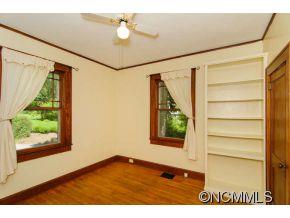 Property image 5 at 811 Academy St Ext, Asheville, NC 28803