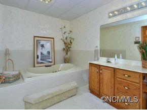 Property image 4 at 21 Windswept, Candler, NC 28715