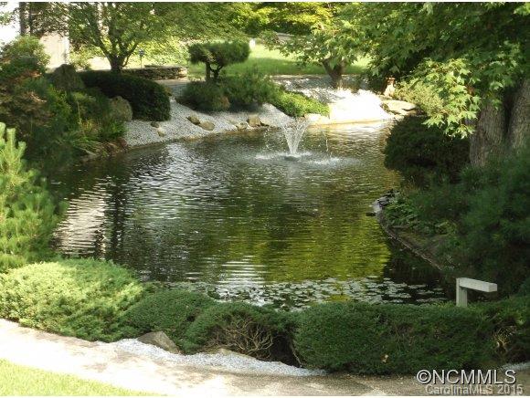 Property image 2 at 19 Lakemoor Lane, Hendersonville, NC 28739