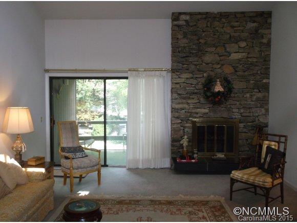 Property image 5 at 19 Lakemoor Lane, Hendersonville, NC 28739