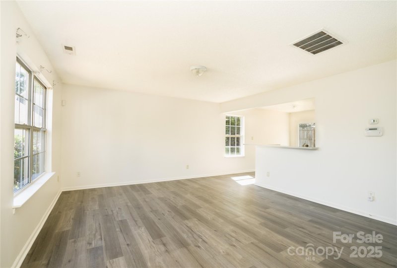 Property image 3 of 2893 Signal Court in Southern Chase, Concord, NC 28025