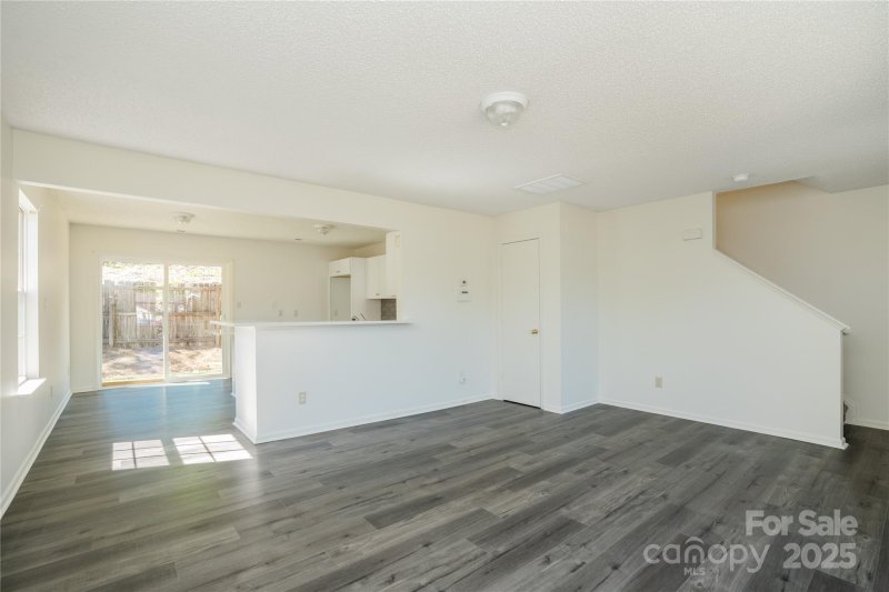 Property image 5 of 2893 Signal Court in Southern Chase, Concord, NC 28025