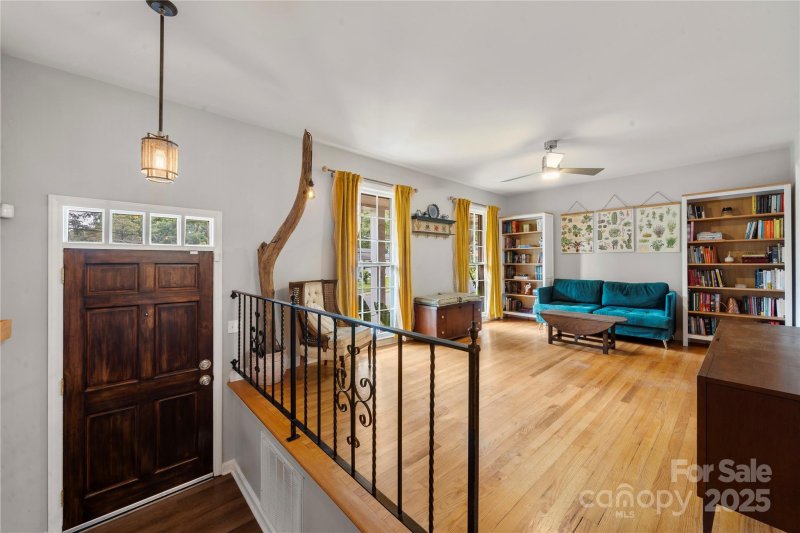 Property image 3 of 5819 Ruth Drive in Shannon Park, Charlotte, NC 28215