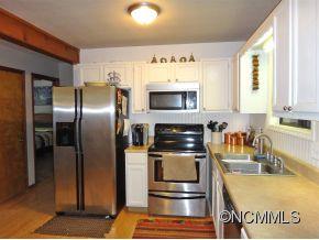 Property image 4 at 41 Susan Dr, Maggie Valley, NC 28751