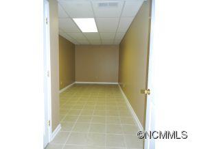 Property image 5 at 520 Davis Mountain Road, Hendersonville, NC 28739